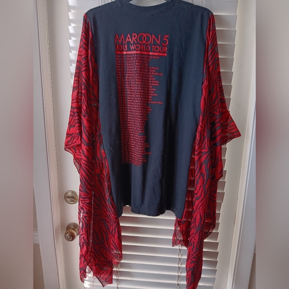 Upcycled Maroon 5 Concert Tshirt/Poncho - Picture 3 of 5